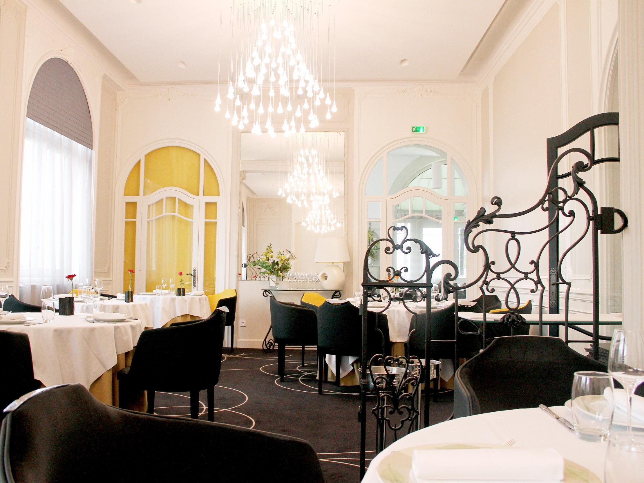 Chateau Blanchard Chazelles-sur-Lyon エクステリア 写真